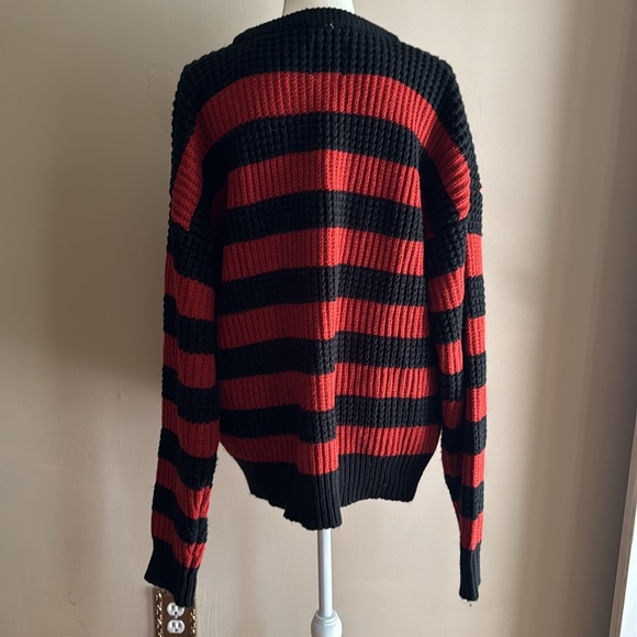 Unisex unif Kurt cobain style striped red and black sweater - Picture 3 of 5